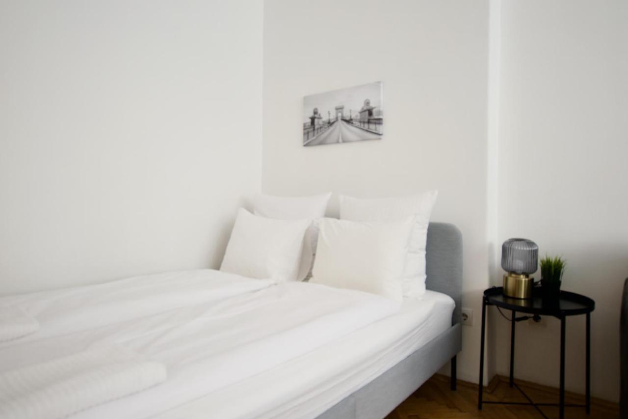 Standard Apartment By Hi5 - Petofi 12 Будапеща Екстериор снимка